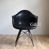 Herman Miller Eames Dar Dining Chair