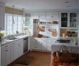 High Quality Modern Lacquer Wood Kitchen Cabinet (BY-L-110)
