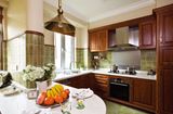 Customized Solid Woood Kitchen Cabinet Home Furniture Yb1706127