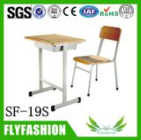 Factroy Cheap Wood Desk and Chair School Furniture University Desk Sets for Sell