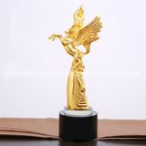 Flying Horse Metal Crystal Trophy Crafts.