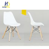 Saarinen Upholstered Soft Cushion Tulep Side Plastic Dining Chair with Wood Leg