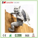 Polyresin Gargoyle Fence Hanger Statue for Garden Decorative