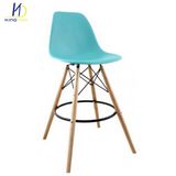 Modern Style Wooden Legs Plastic Back Bar Stool High Chair