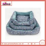 Cartoon Warm Pet Bed in Green