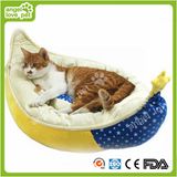 High Quality Crescent Shape Soft Warm Pet Bed (HN-pH578)