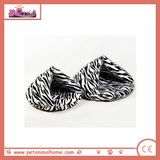 Warm Winter Pet Bed in 3 Colors (Blank)