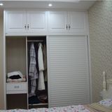 White Baking Lacquer Shutter Sliding Door Wardrobe