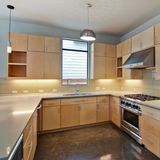 Guangzhou Manufacturer Wood Veneer Wholesale Wood Kitchen Cabinet
