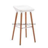 Cheap Modern Design Chair Replica Plastic Dining Chair with Wooden Legs