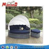Customized Outdoor Round Chaise Lounge Wicker Daybed Rattan Patio Furniture