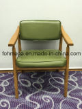 Green Leather Padded Wood Cafe Chair for Sale (FOH-BCC33)