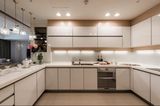 2017 Modern Design High Glossy Home Furniture Kitchen Cabinet Yb1709328