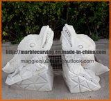 White Marble Shark Statue Carving Ma1706