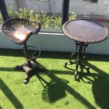 Outdoor Round Table Outdoor Arm Chairs Used for Garden and Sandy Beach